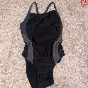 girls one piece (black)